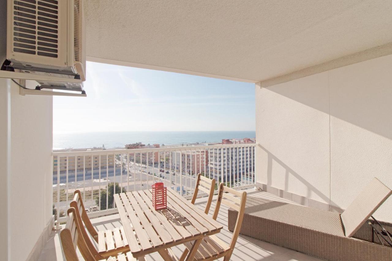 Global Properties, Apartamento De 2 Habitaciones Con Terraza Y Vistas Al Mar 카넷드버렝구어 외부 사진