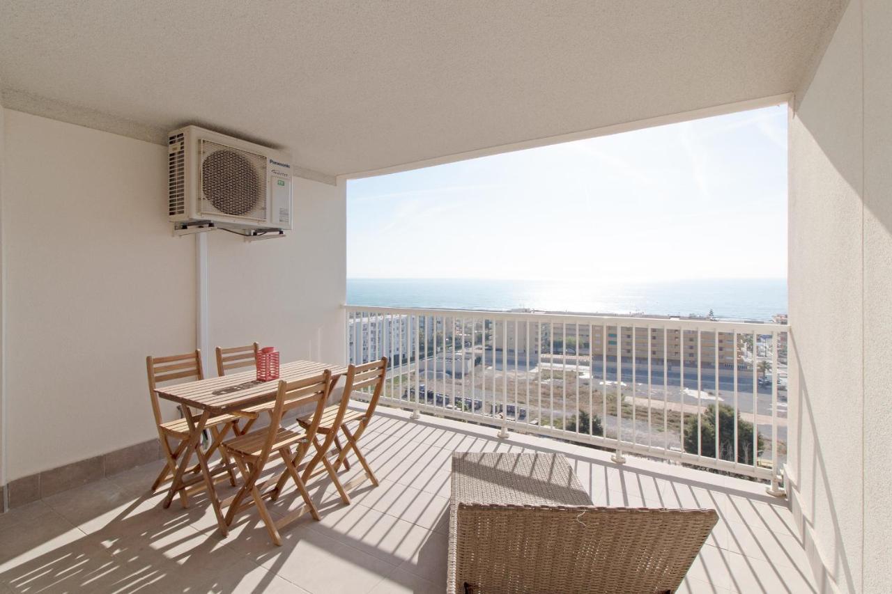 Global Properties, Apartamento De 2 Habitaciones Con Terraza Y Vistas Al Mar 카넷드버렝구어 외부 사진