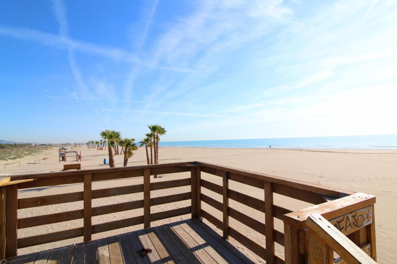 Global Properties, Apartamento De 2 Habitaciones Con Terraza Y Vistas Al Mar 카넷드버렝구어 외부 사진