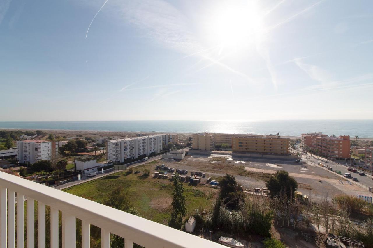Global Properties, Apartamento De 2 Habitaciones Con Terraza Y Vistas Al Mar 카넷드버렝구어 외부 사진