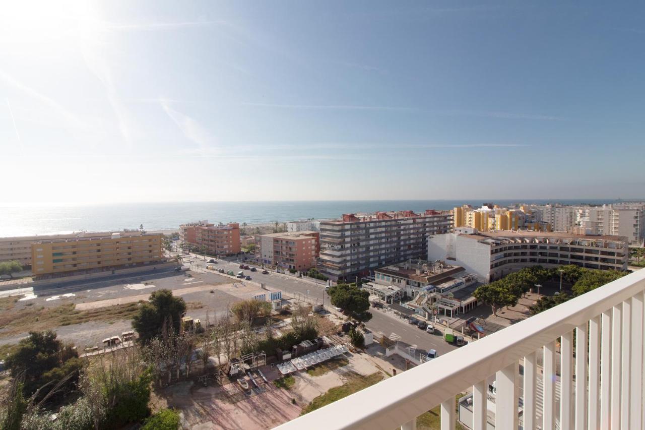 Global Properties, Apartamento De 2 Habitaciones Con Terraza Y Vistas Al Mar 카넷드버렝구어 외부 사진